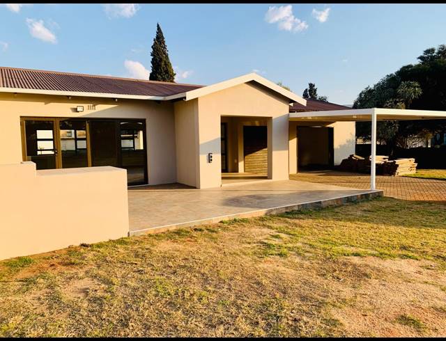 3 BEDROOM HOUSE FOR SALE IN HEIDELBERG CENTRAL
